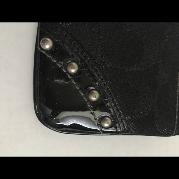 Small studded Coach wristlet - Picture 3 of 3